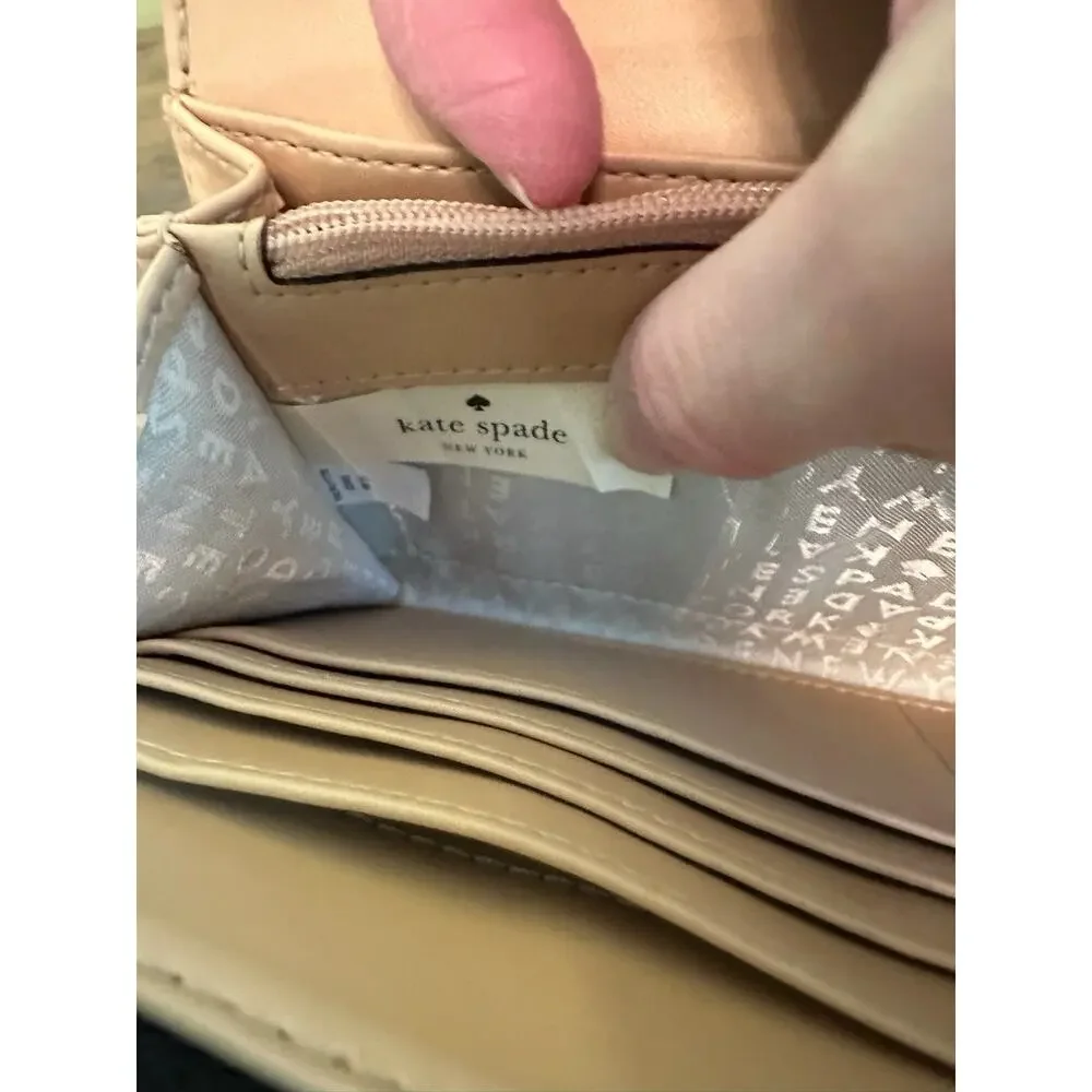 Kate Spade New York Black Pebbled Leather Wristlet Wallet Clutch Zip Around‎